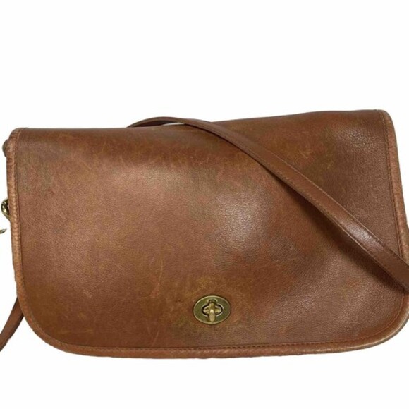 Vintage COACH Penny Pocket Crossbody Purse Brown Tan Leather #9755 USA Turnlock - Picture 1 of 16